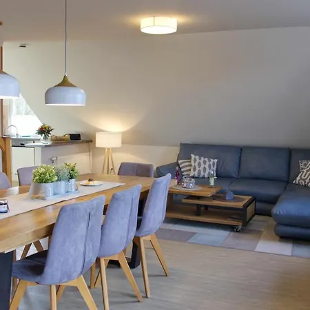 Holiday home Inselblume 63 - In Ruhiger Lage, Mit Balkon *
