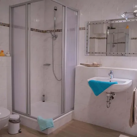 Inselblume 63 - In Ruhiger Lage, Mit Balkon Neue Tiefe Fehmarn